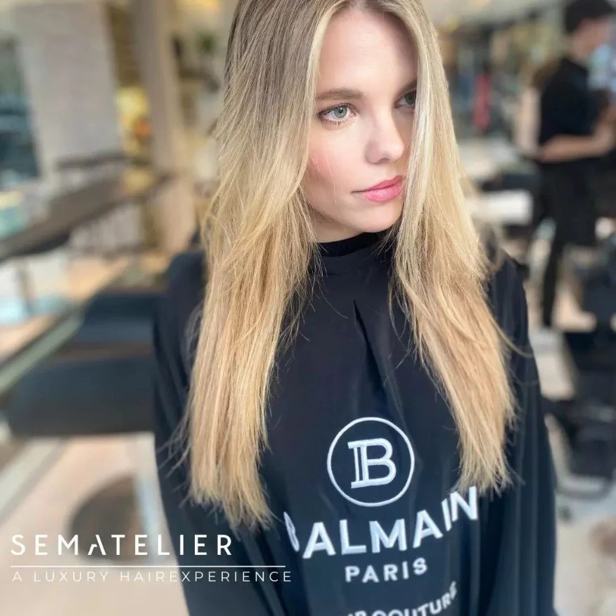 Face frame highlights — strategische lichte accenten rond het gezicht bij Sematelier